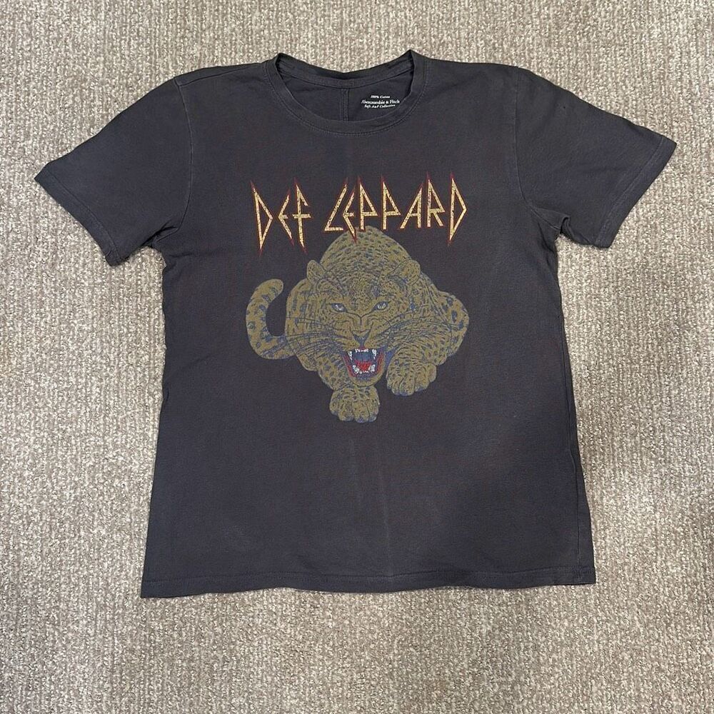Abercrombie & Fitch Def Leppard Band Tee × Rock T Shirt Grey XS